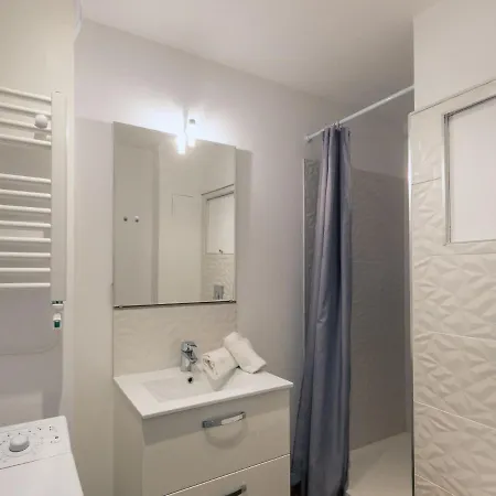 Lägenhet Les Aigues Marines-63 By Interhome